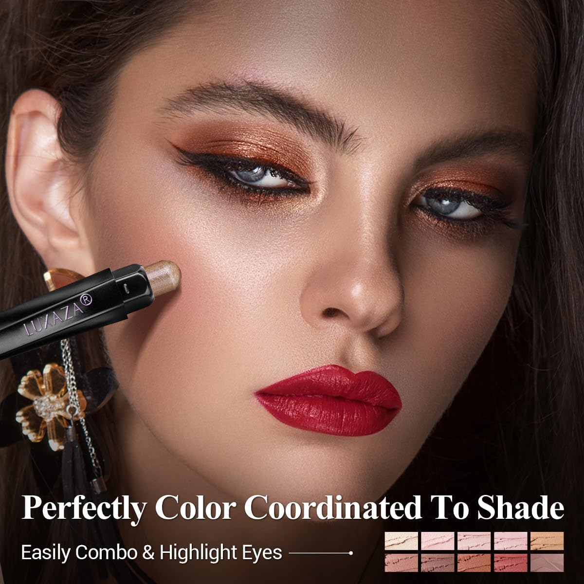 LUXAZA PRO built-in blending brush helps blend colors without smudging.