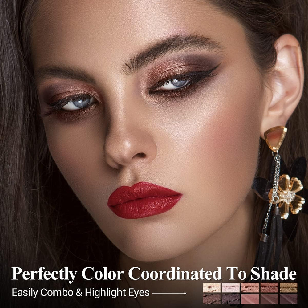 LUXAZA PRO built-in blending brush aids seamless color transitions.