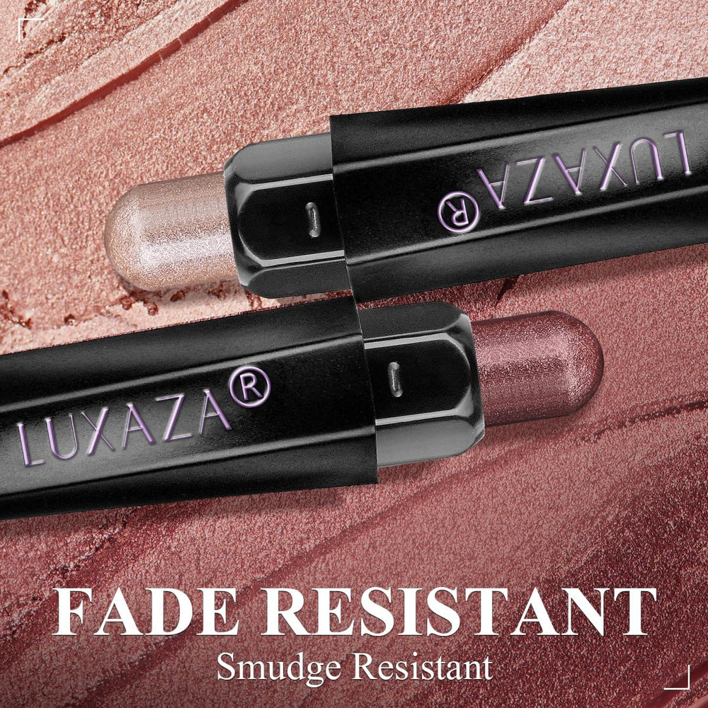 LUXAZA PRO Integrated blending brush improves shade blending and seamless transitions.