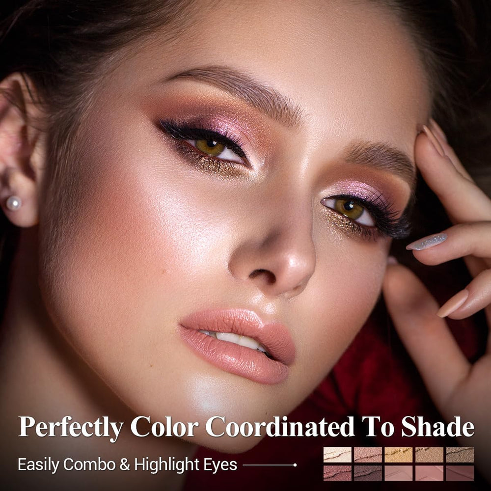 LUXAZA PRO Metallic bronze eyeshadow for a bronze smoky effect.