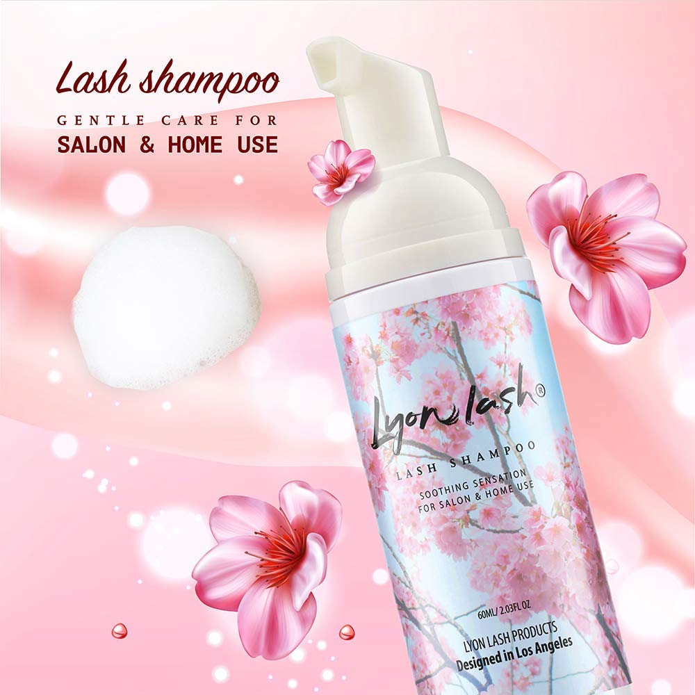 Lyon Lash sensitive formula packaging highlights paraben- and sulfate-free care.