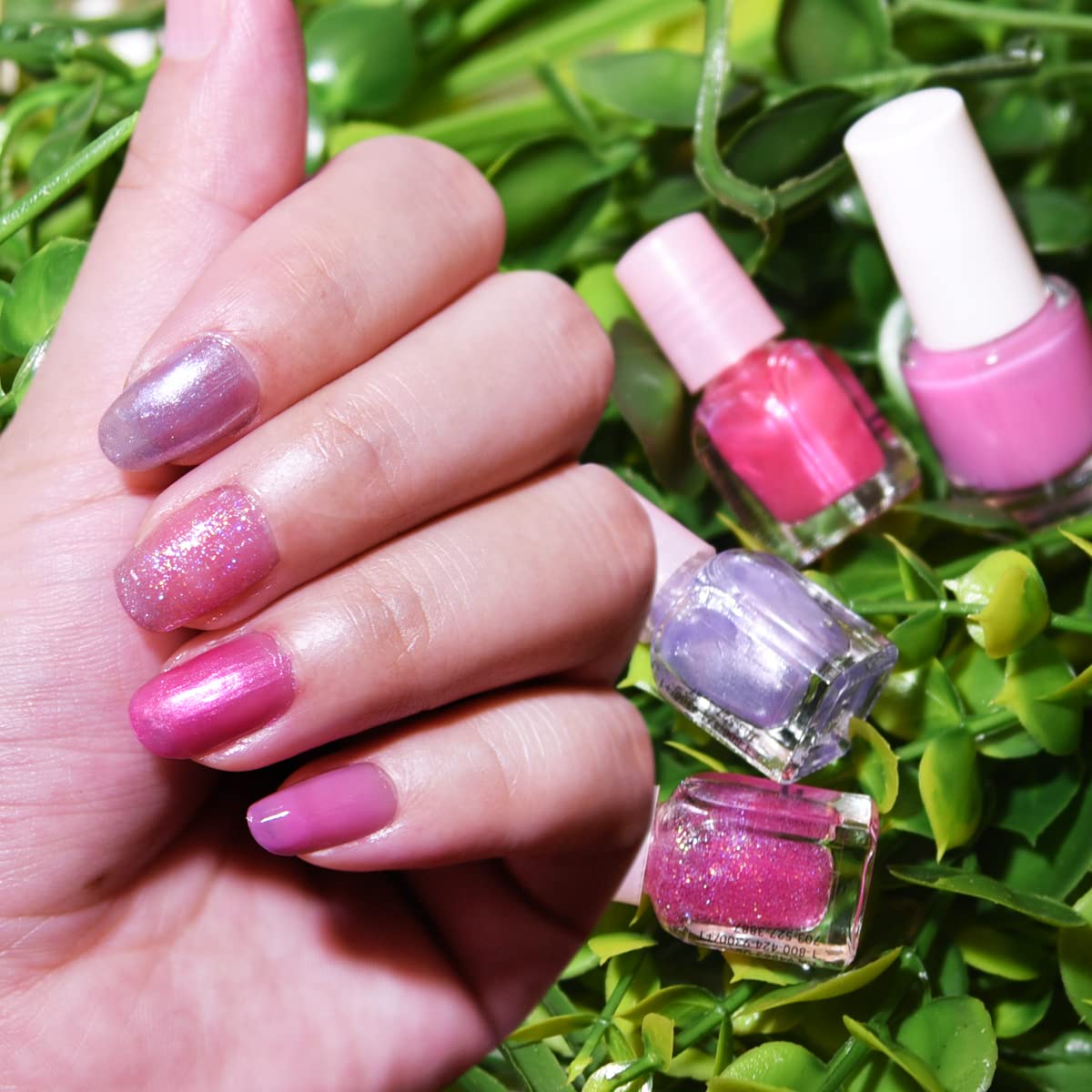 M&U MAKE YOU UP false nails and rhinestones for easy designs