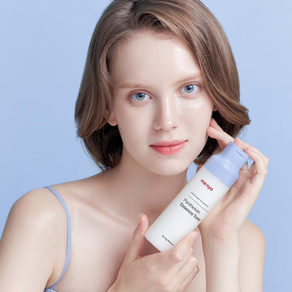 ma:nyo Panthetoin Essence Toner pump enables precise gentle daily application