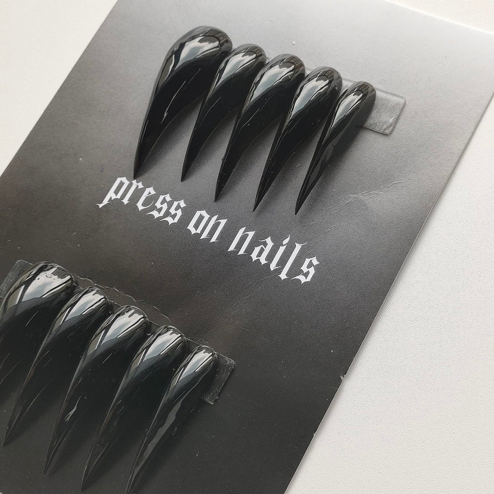 MABKJLF complete nail-kit with 10 nails and glue for easy application