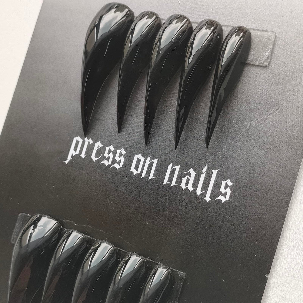 MABKJLF eagle-claw pattern nails for bold, eye-catching style