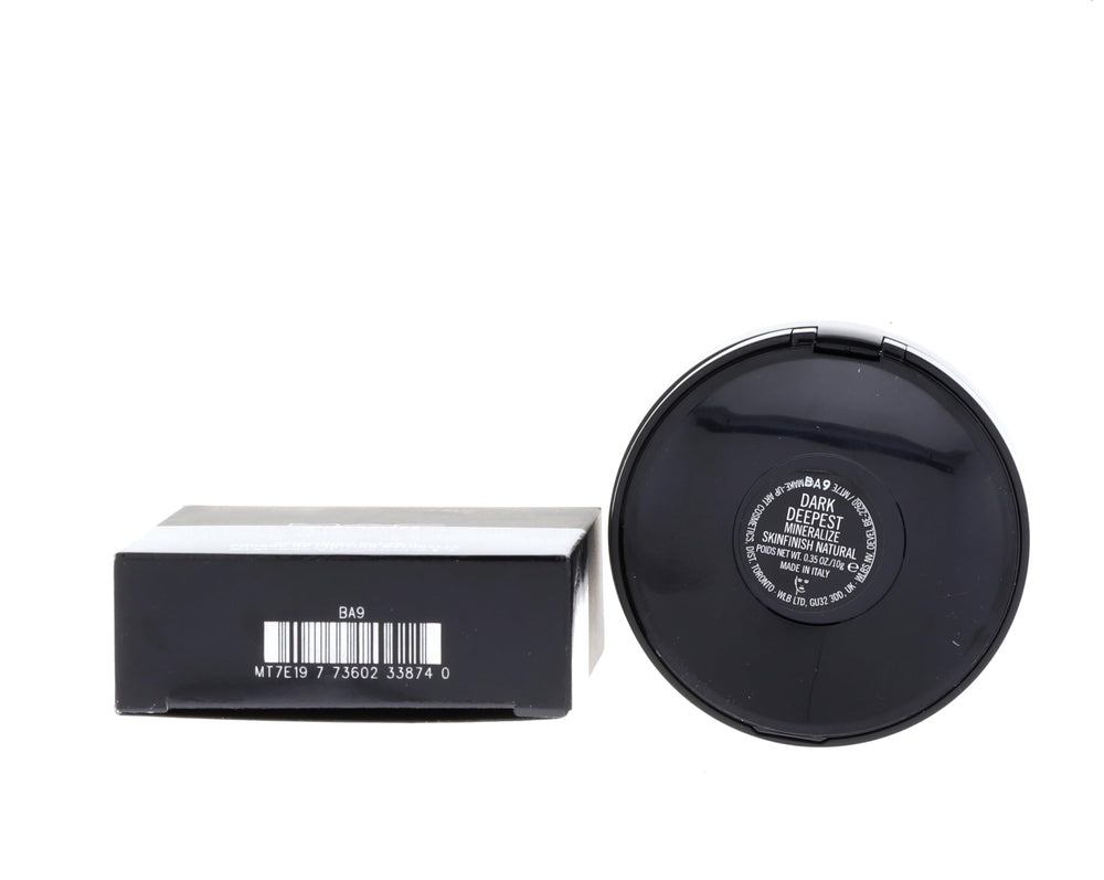 MAC Mineralize Skinfinish Natural Dark Deepest finish application shows even tone with natural glow