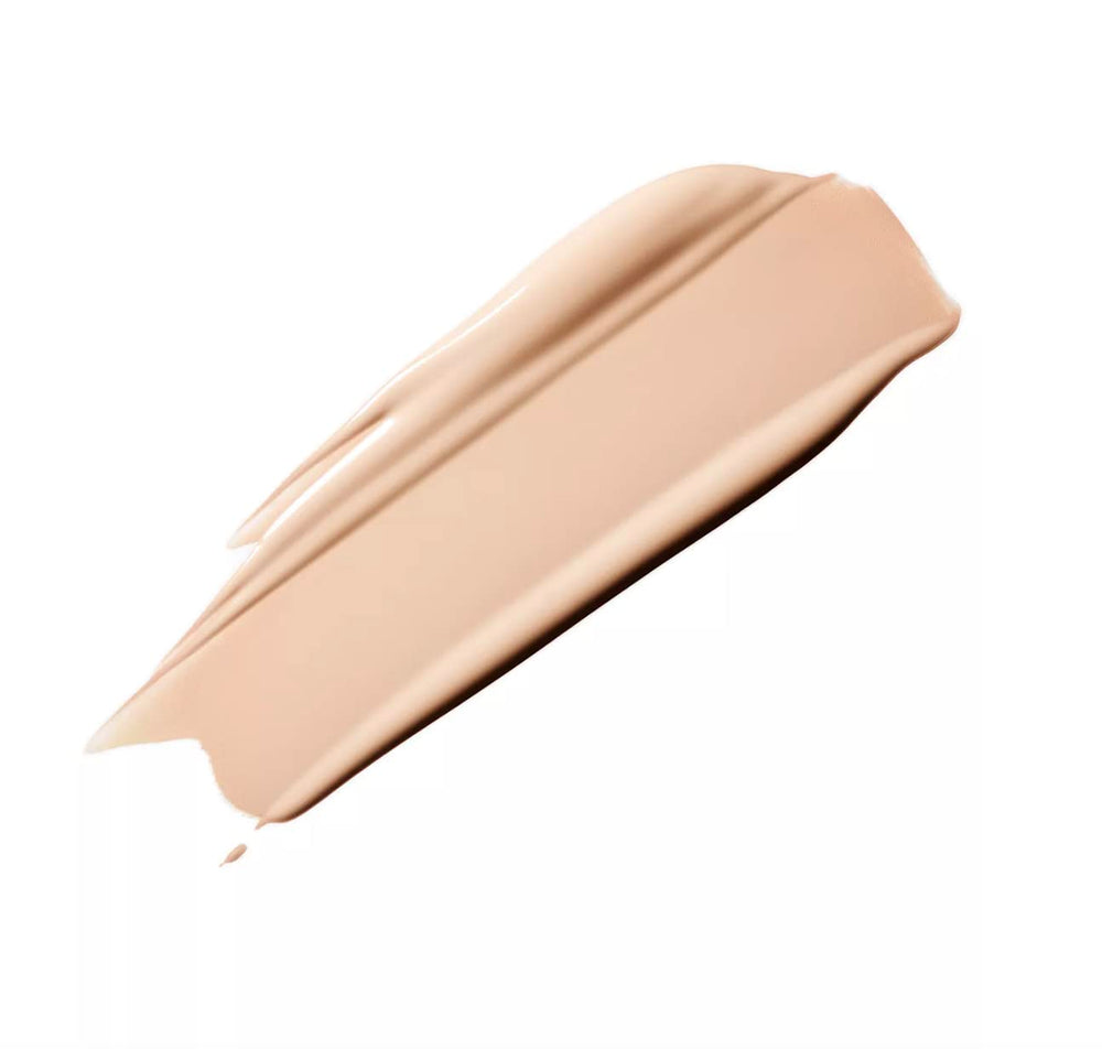 MAC Studio Fix Every Wear Pen NW15 tip application for precise coverage.