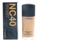 MAC Studio Fix Fluid SPF15 NC40 cap close-up highlighting shade NC40