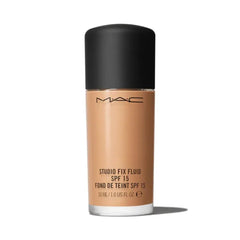 MAC Studio Fix Fluid NC45.5 bottle close-up, oil-free coverage for a natural matte look.