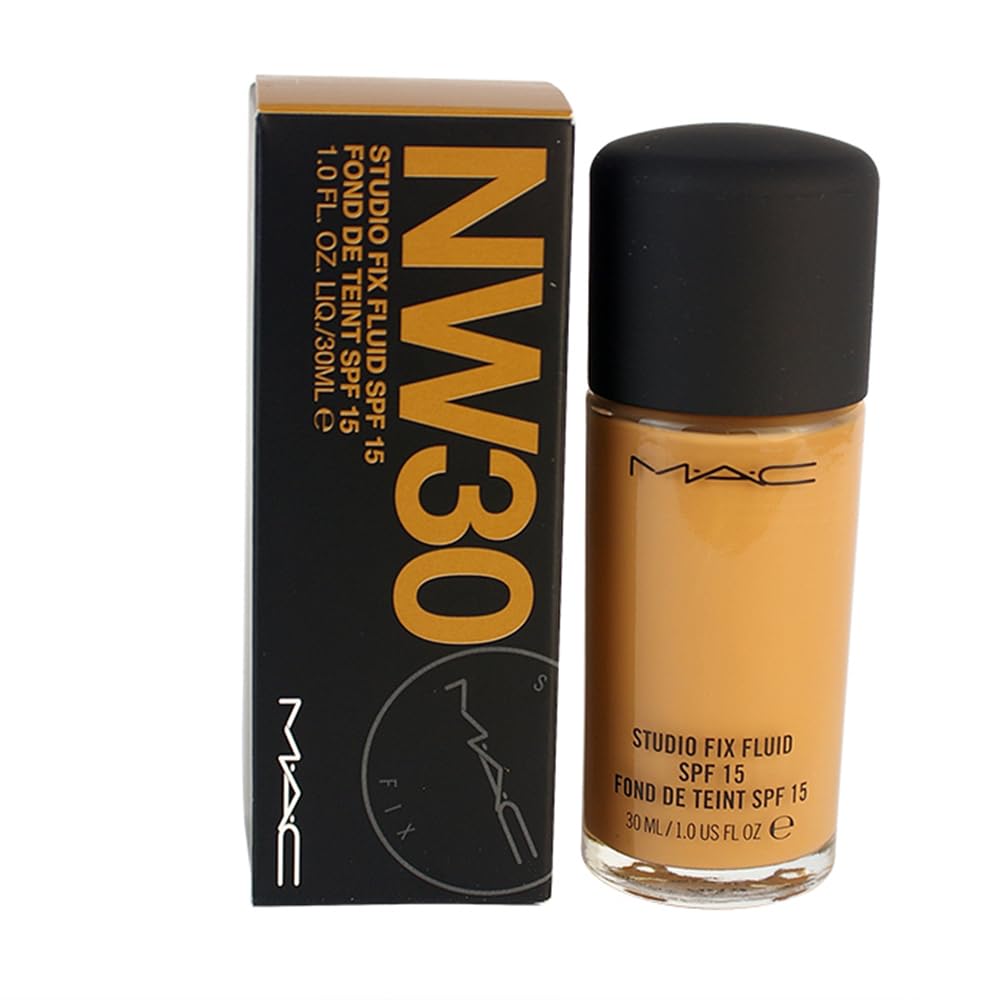 MAC Studio Fix Fluid SPF15 NW30 bottle highlighting oil-control and natural matte finish.