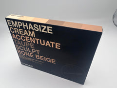 MAC Studio Fix Sculpt and Shape Contour Palette Light/Medium includes buildable shades for subtle to dramatic definition.