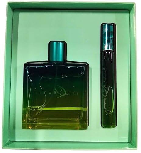 MAC Twistedly Turquatic mini bottle ideal for travel and on-the-go refreshment.