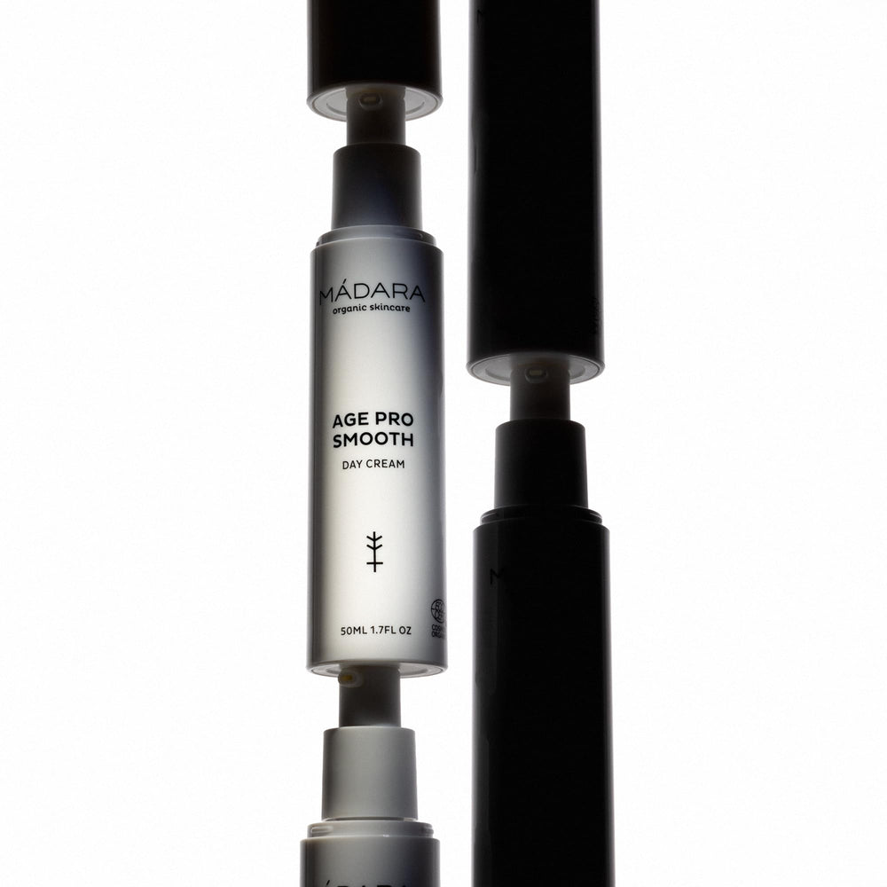 MADARA Smooth Day Cream emphasizing hyaluronic acid for deep hydration
