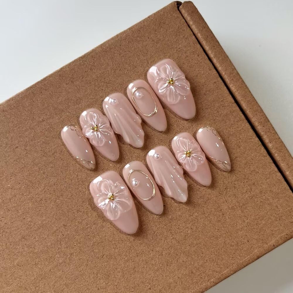 MAGLFELL almond press-on nails in leopard design for easy at-home glam.