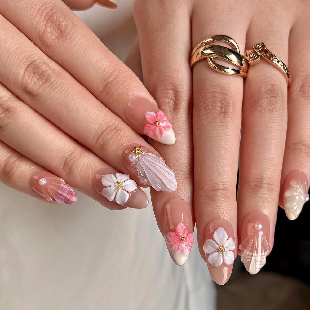MAGLFELL diamonds glitter nails showing luxury accents for parties