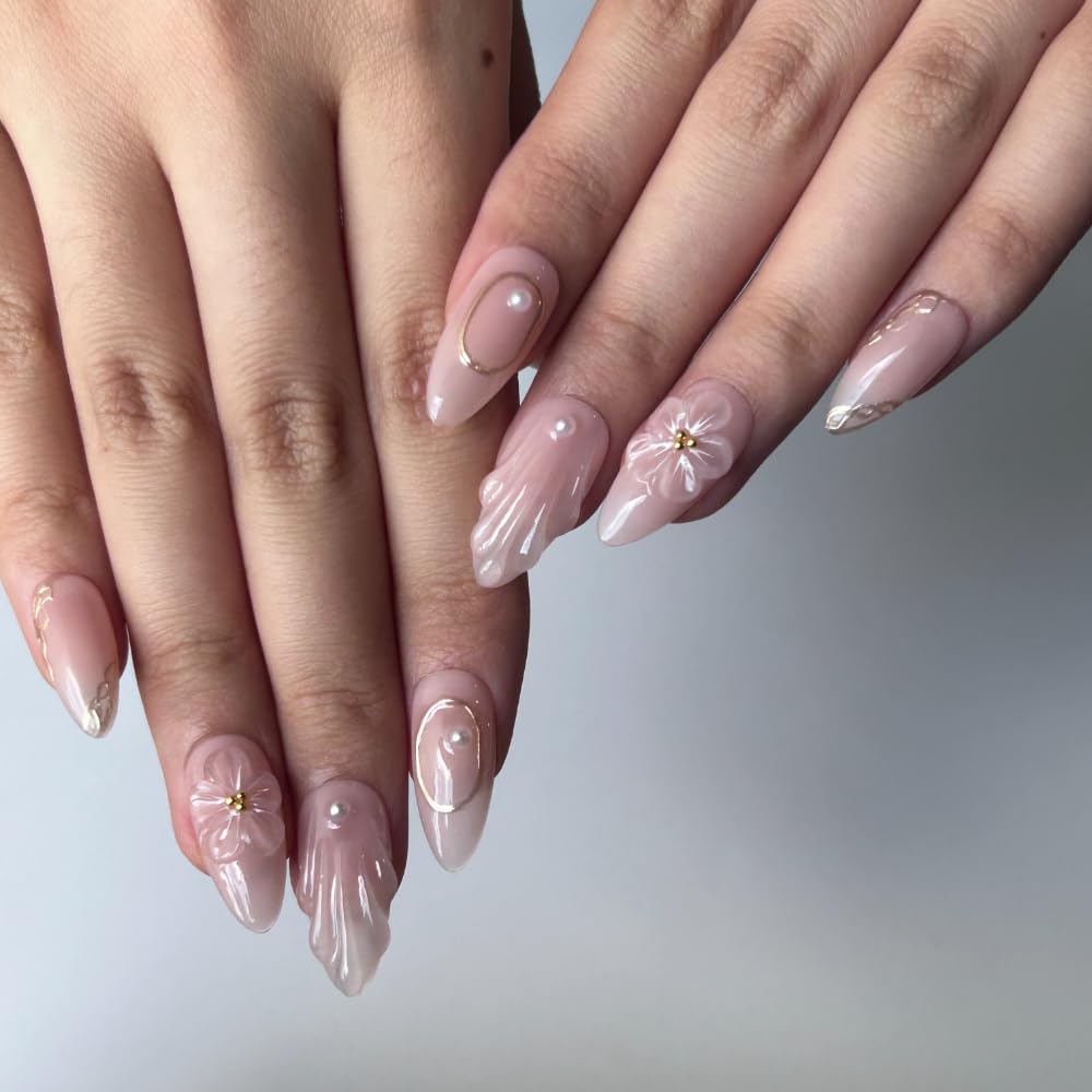 MAGLFELL travel-friendly nail kit for compact, on‑the‑go manicures.
