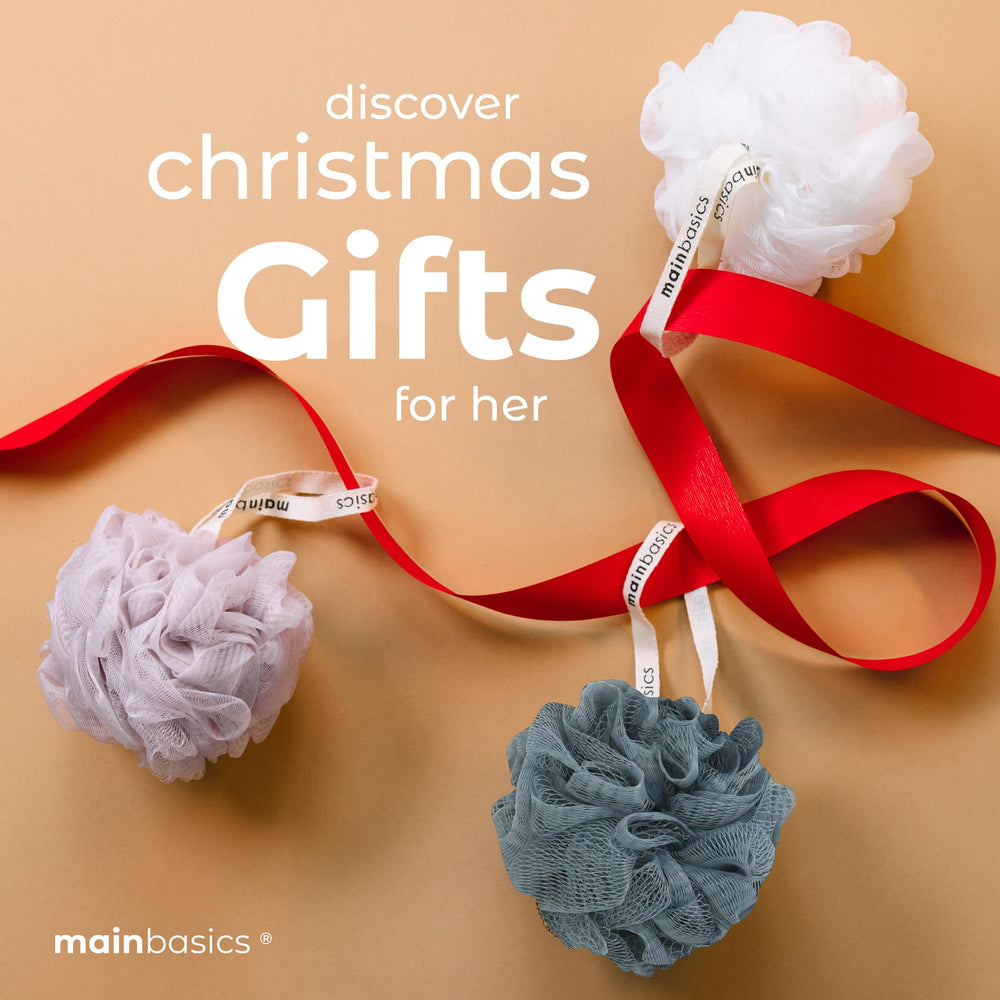 MainBasics Airy Blossom hanging loofah design helps dry after use