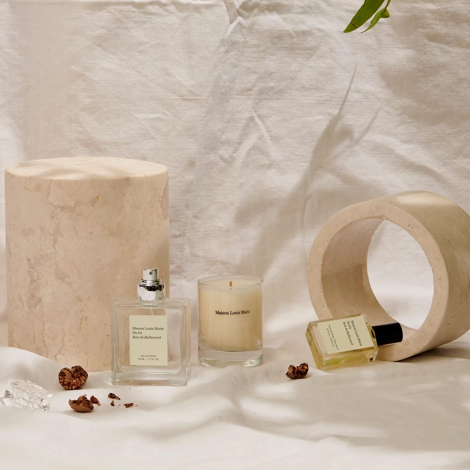 Maison Louis Marie Balincourt woodsy ambience on a vanity setup.