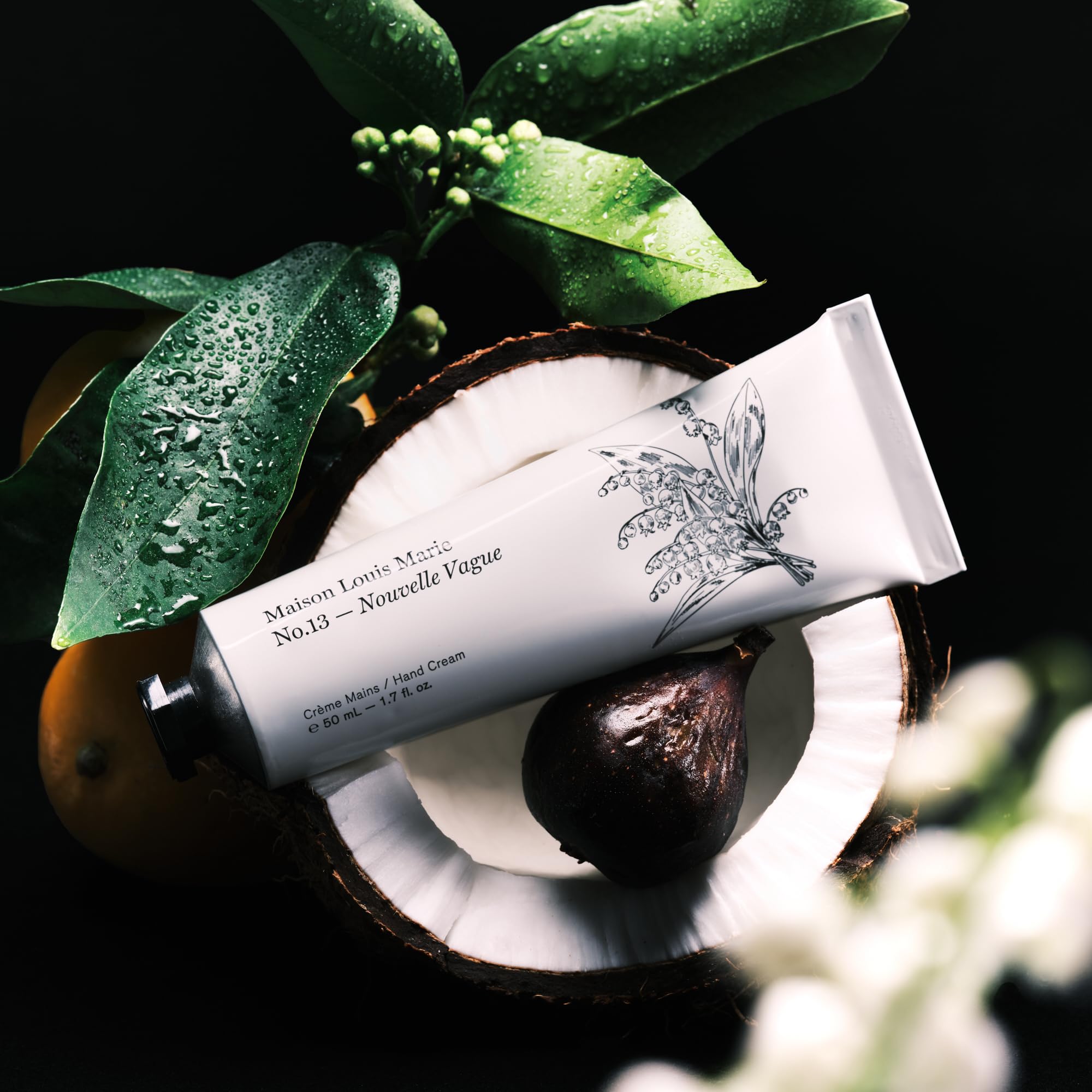 No.13 Nouvelle Vague fragrance hints of citrus and florals for a refreshing vibe.