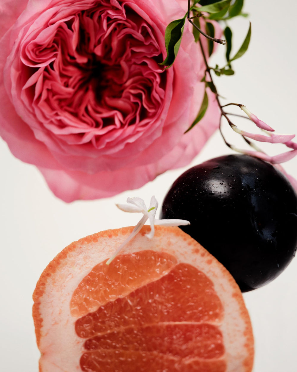 Icila roll-on application close-up for easy, intimate scent release