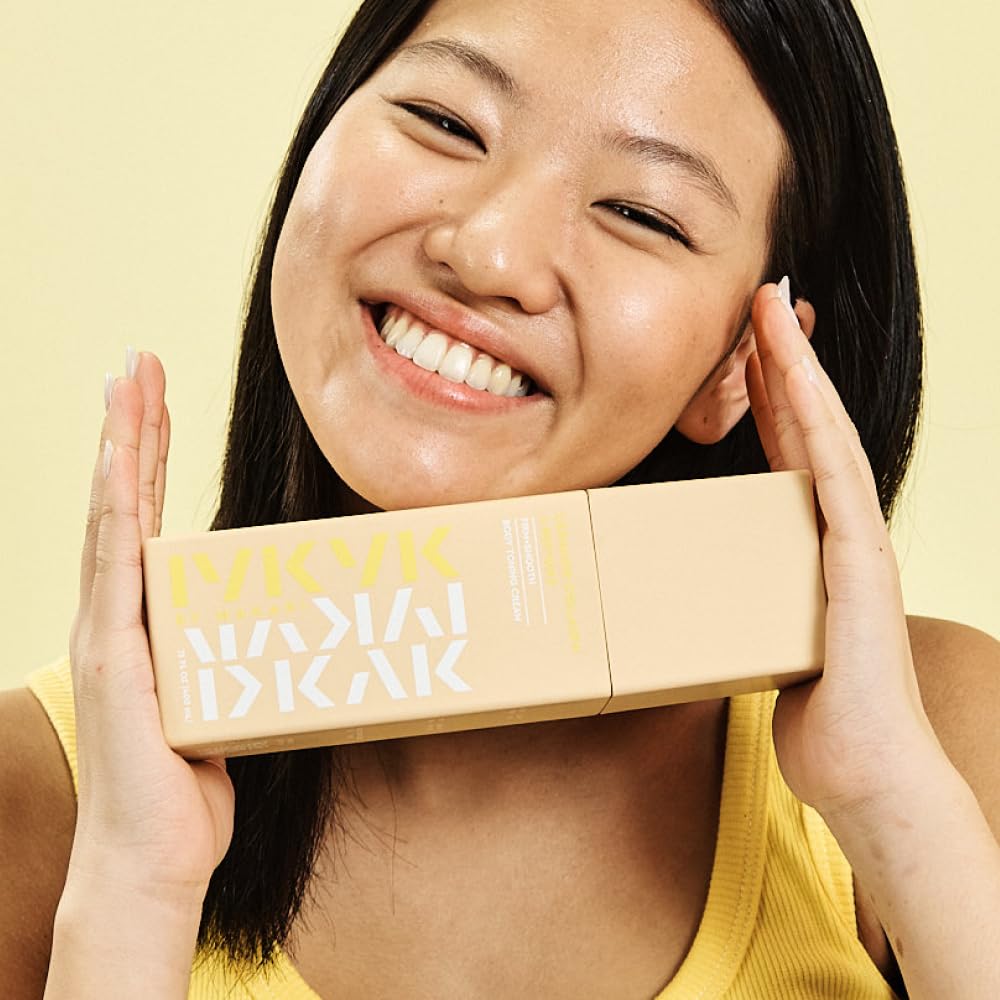 Makari IYKYK ceramide collagen vegan label indicating clean, animal-friendly formula