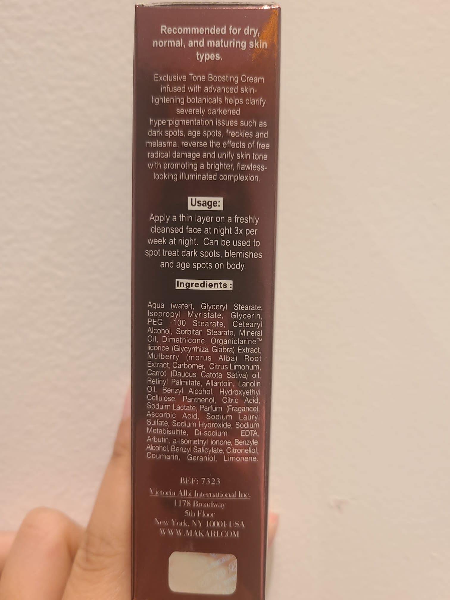 MAKARI SPF15-toning cream daily-use bottle-ready for morning routine.