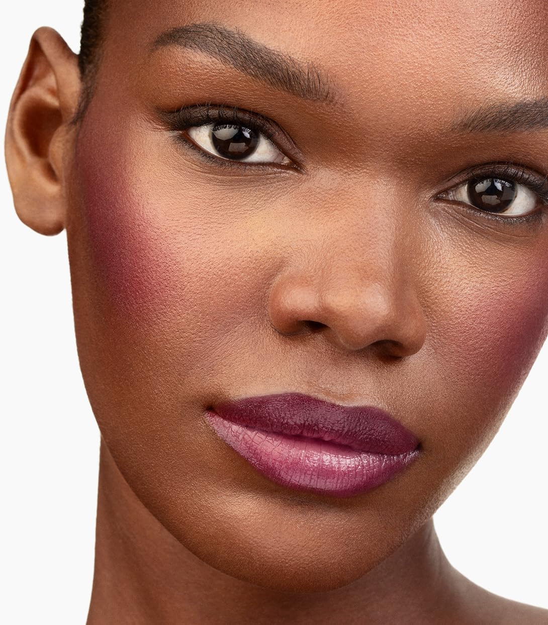 MAKE Beauty Skin Mimetic with L.E.N.I. technology branding for skin-friendly color.