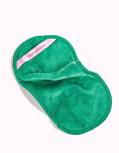 MakeUp Eraser PRO two-sided use shows erase and exfoliate in one step.