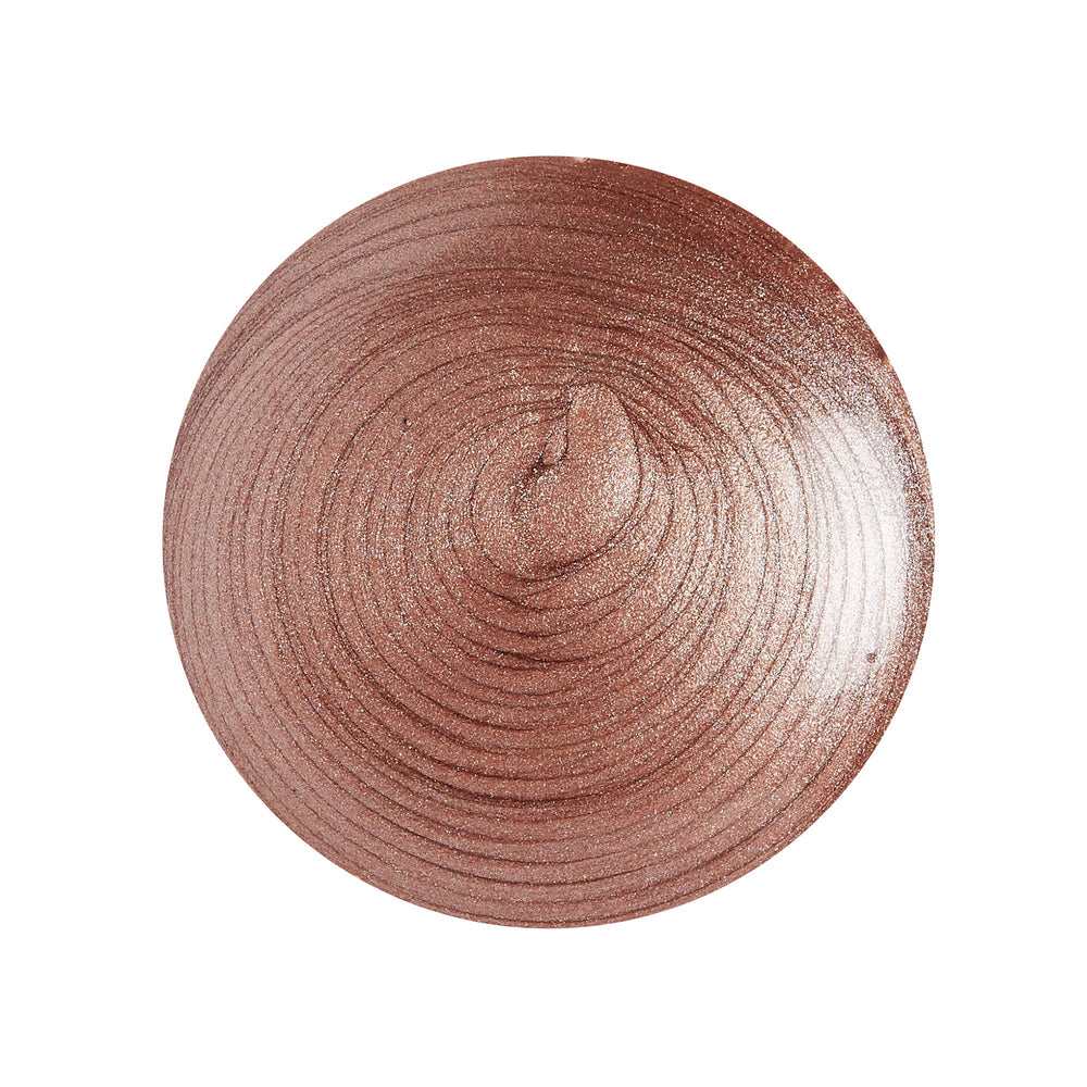 Rose Gold Molten Body Glow applied to collarbones and shoulders for a high shine bronze look