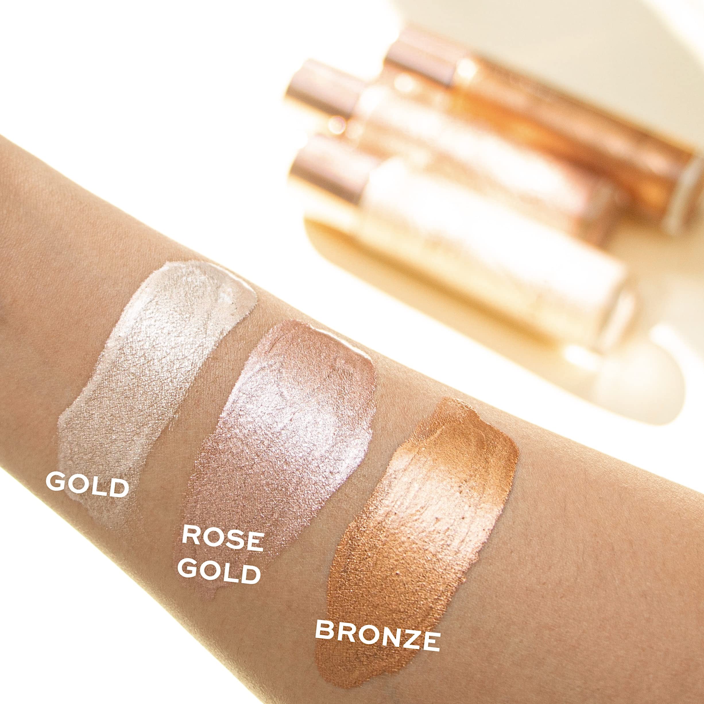 Illuminated look with Makeup Revolution Molten Body Glow Rose Gold on skin