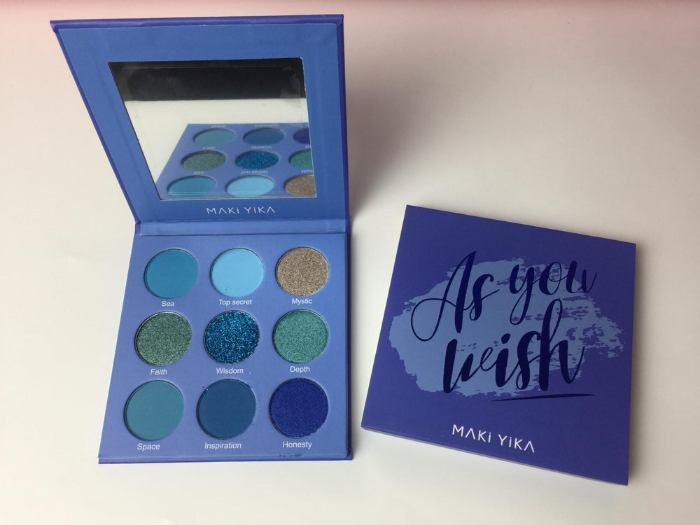 MAKI YIKA blue eyeshadow palette long wear stays vibrant