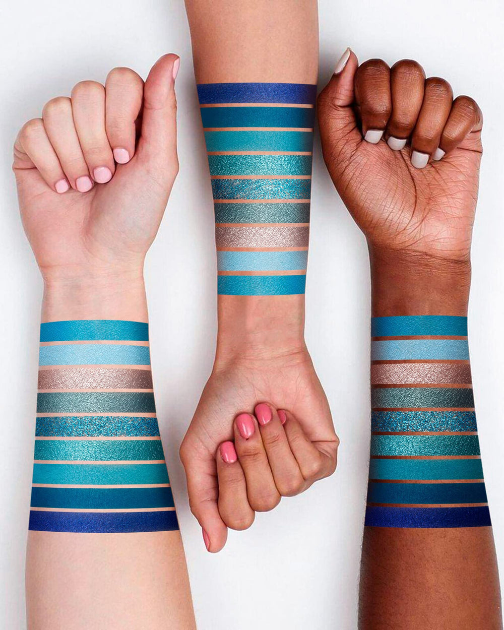 MAKI YIKA blue eyeshadow palette velvety blend for easy shading