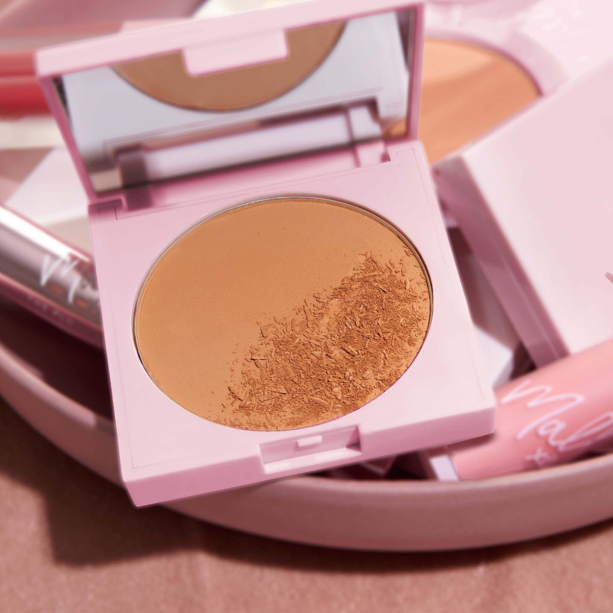 Mally Beauty Anti-Powder brush application for seamless, shine-free wear.