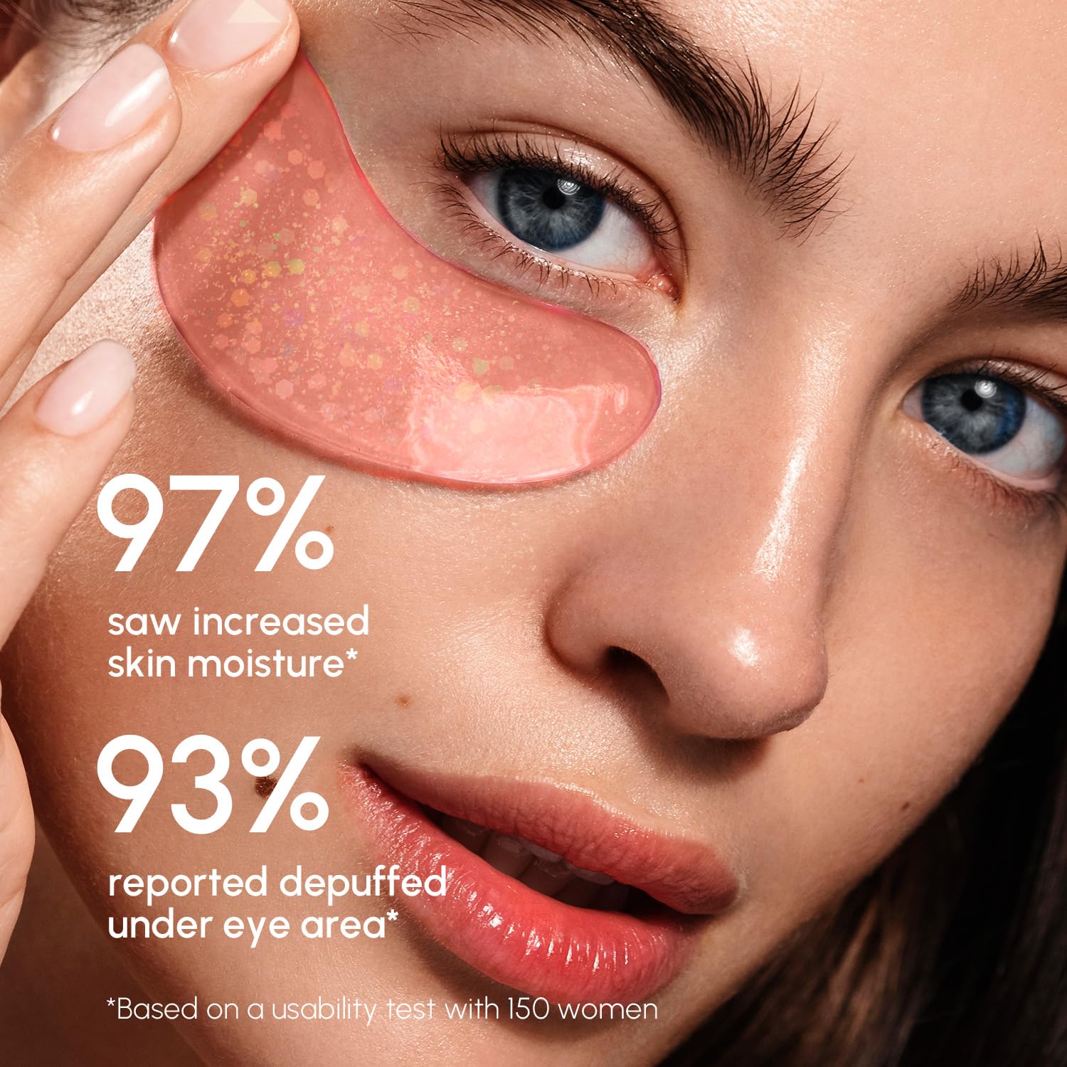 MAREE Pink Eye Gels come in a box with 20 pairs.