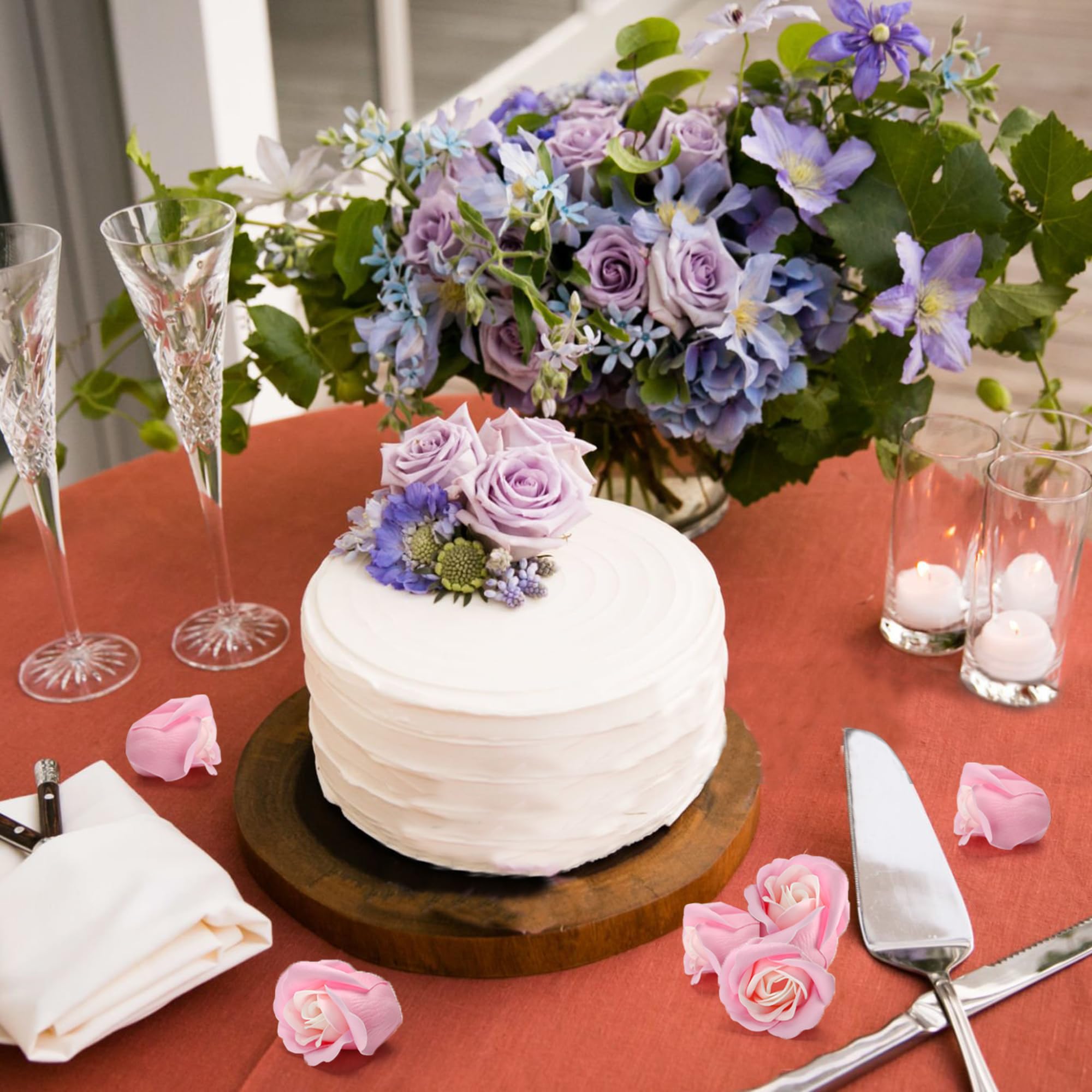 Marsrut durable soap petals resist crushing for long-lasting display.