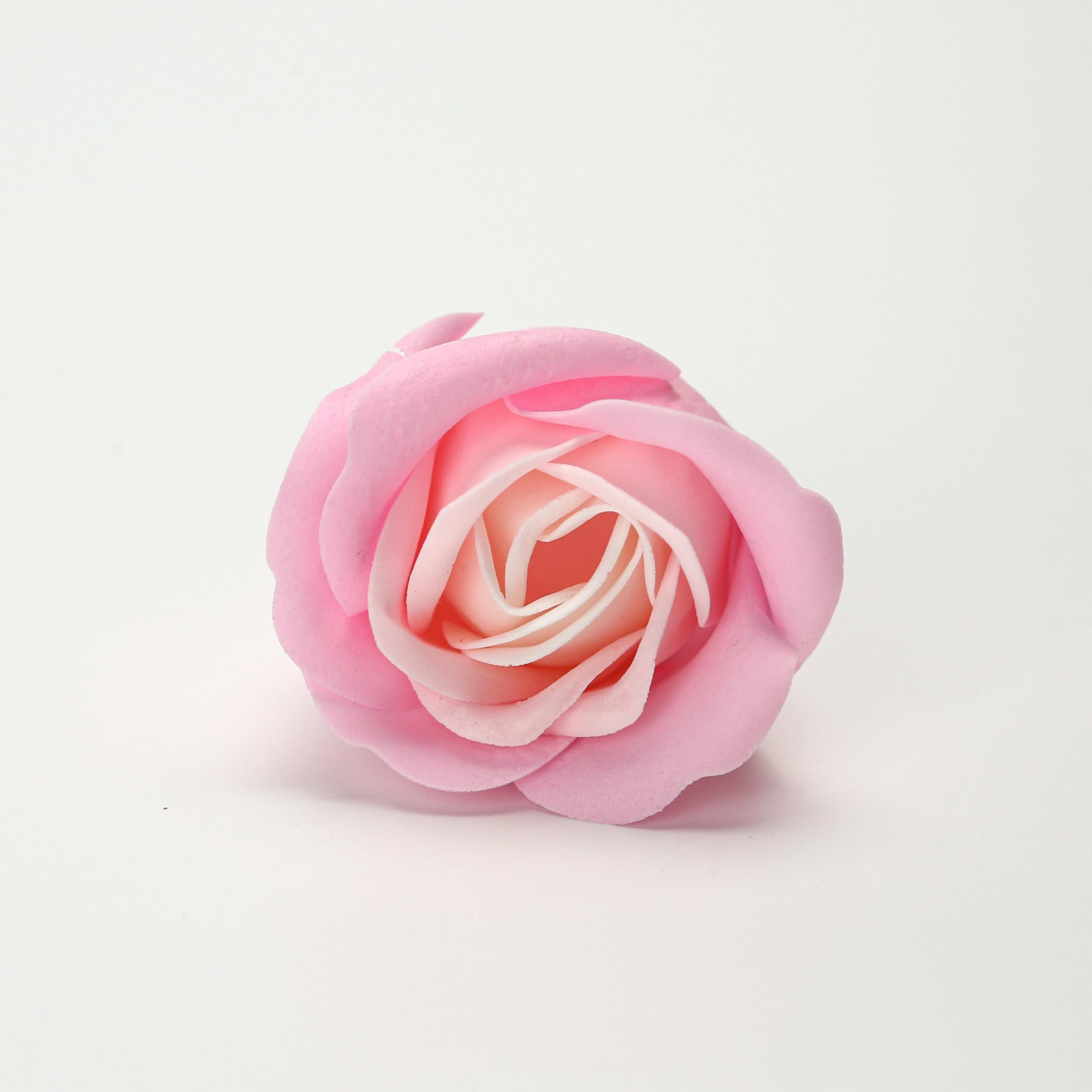 Marsrut fragrance-not-for-wet-use note keeps display pristine and dry.