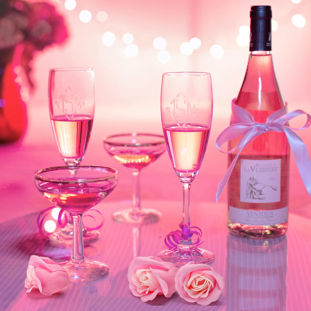 Marsrut safe non-toxic rose petals suitable for decorative use.