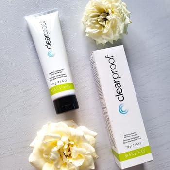 Mary Kay Clear Proof Clarifying Cleansing Gel after-use skin looks refreshed.