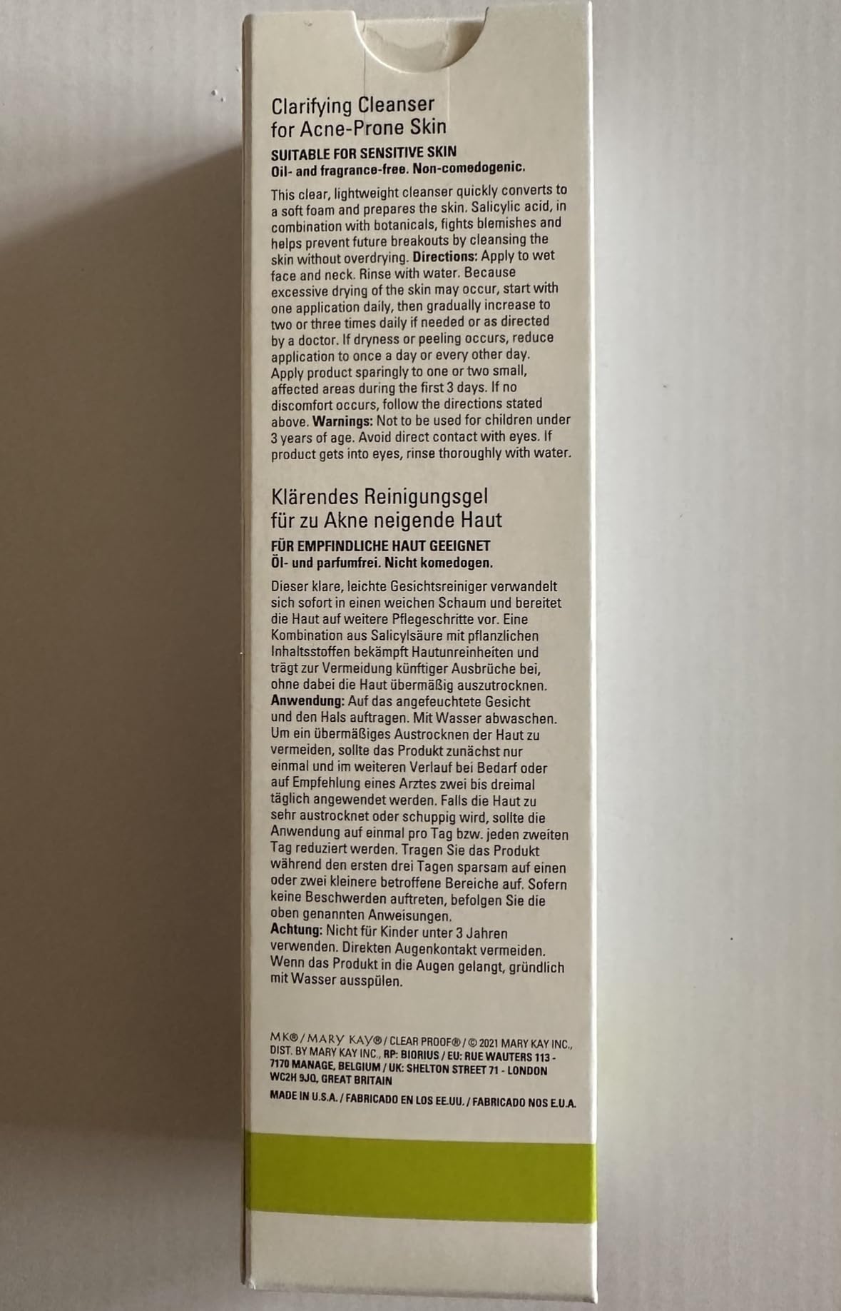 Mary Kay Clear Proof Clarifying Cleansing Gel packaging-box on vanity.