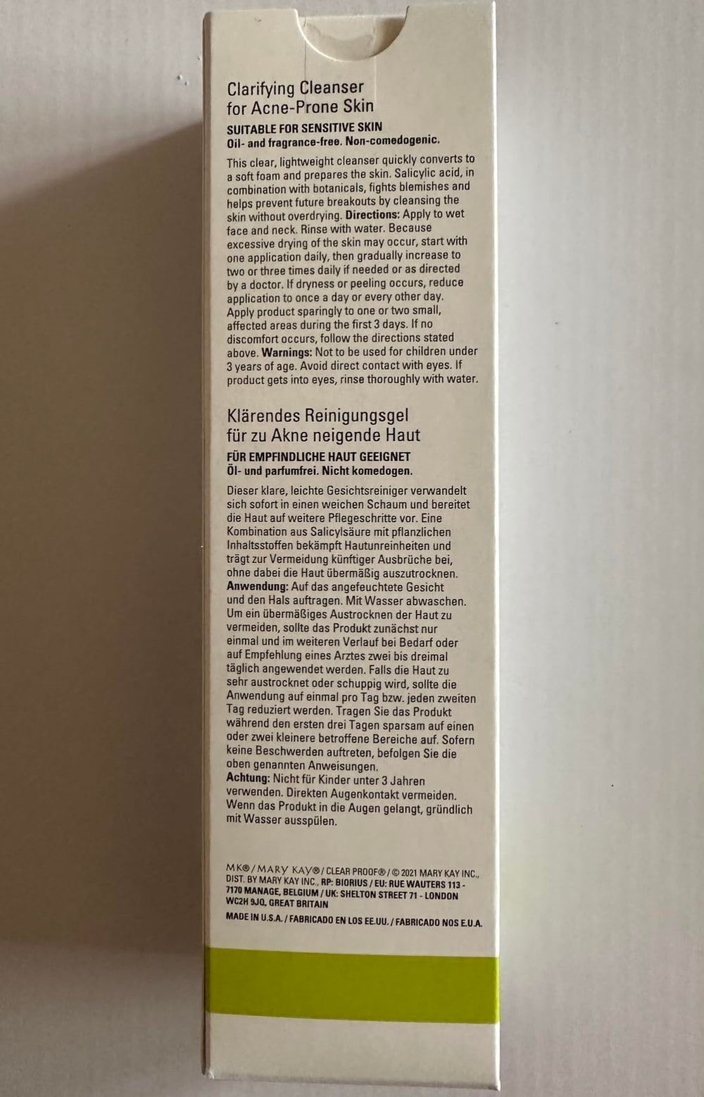 Mary Kay Clear Proof Clarifying Cleansing Gel packaging-box on vanity.
