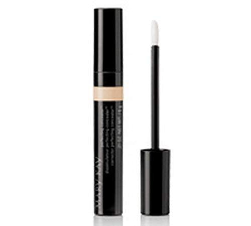 Mary Kay Perfecting Concealer Light Ivory close-up showing creamy texture for blendable coverage