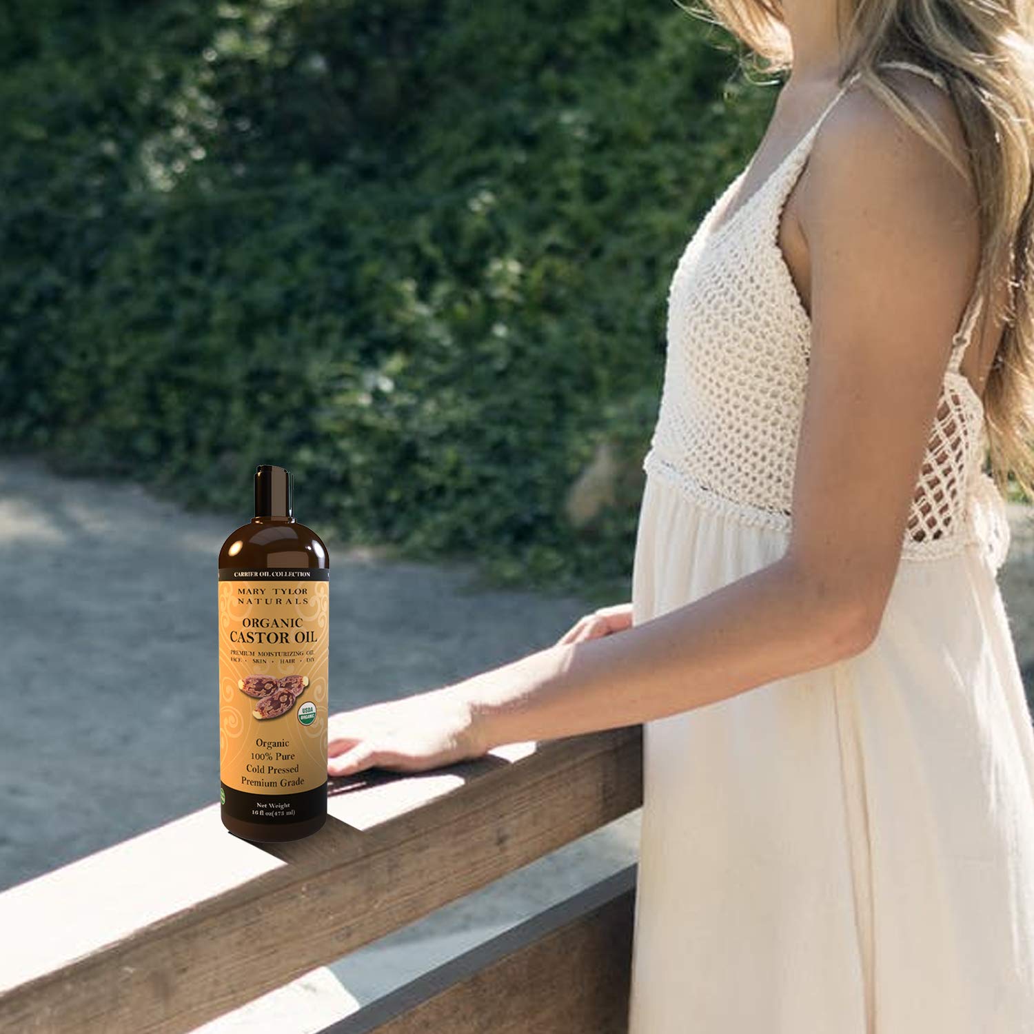 Mary Tylor Naturals hexane-free castor oil bottle ideal for scalp care.