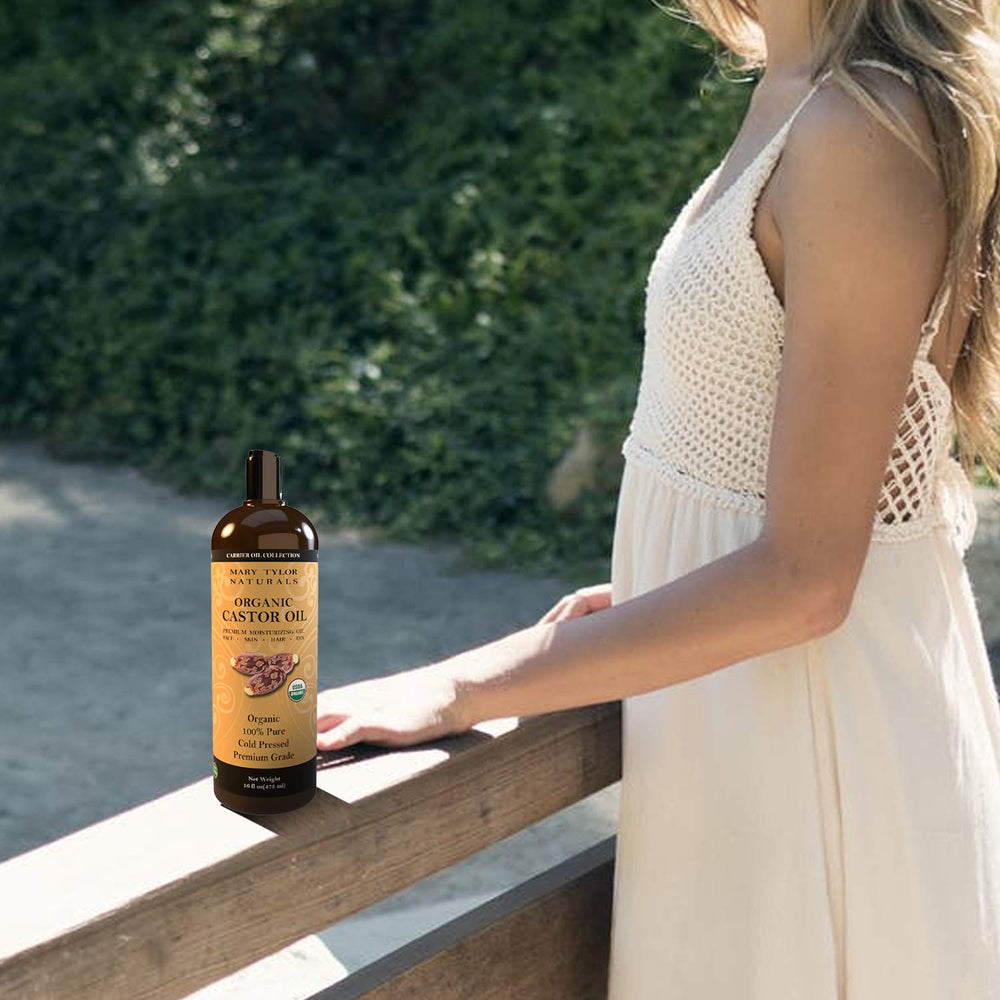 Mary Tylor Naturals hexane-free castor oil bottle ideal for scalp care.