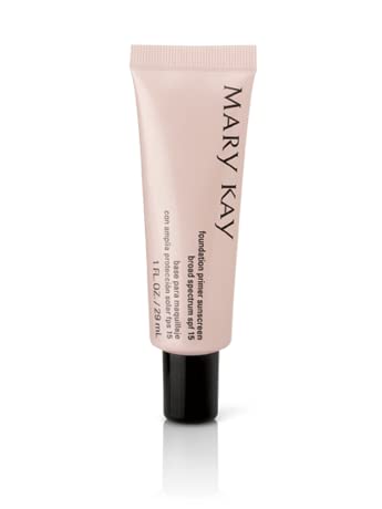Marykay foundation primer SPF 15 gel creates a matte base with oil control