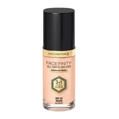 Max Factor Facefinity bottle pump for effortless all-day coverage.