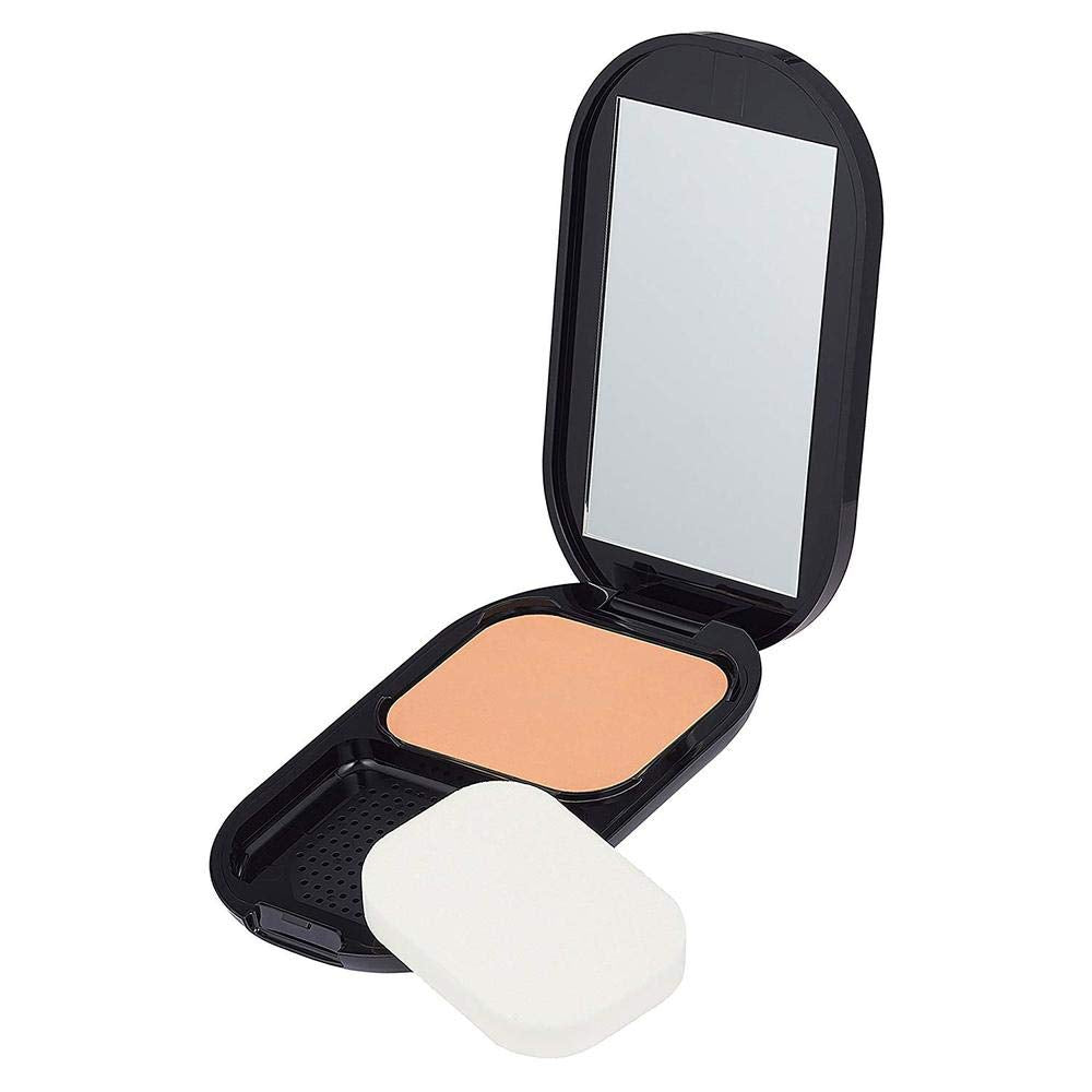 Max Factor Facefinity SPF 20 Sand compact case ideal for daily touch-ups