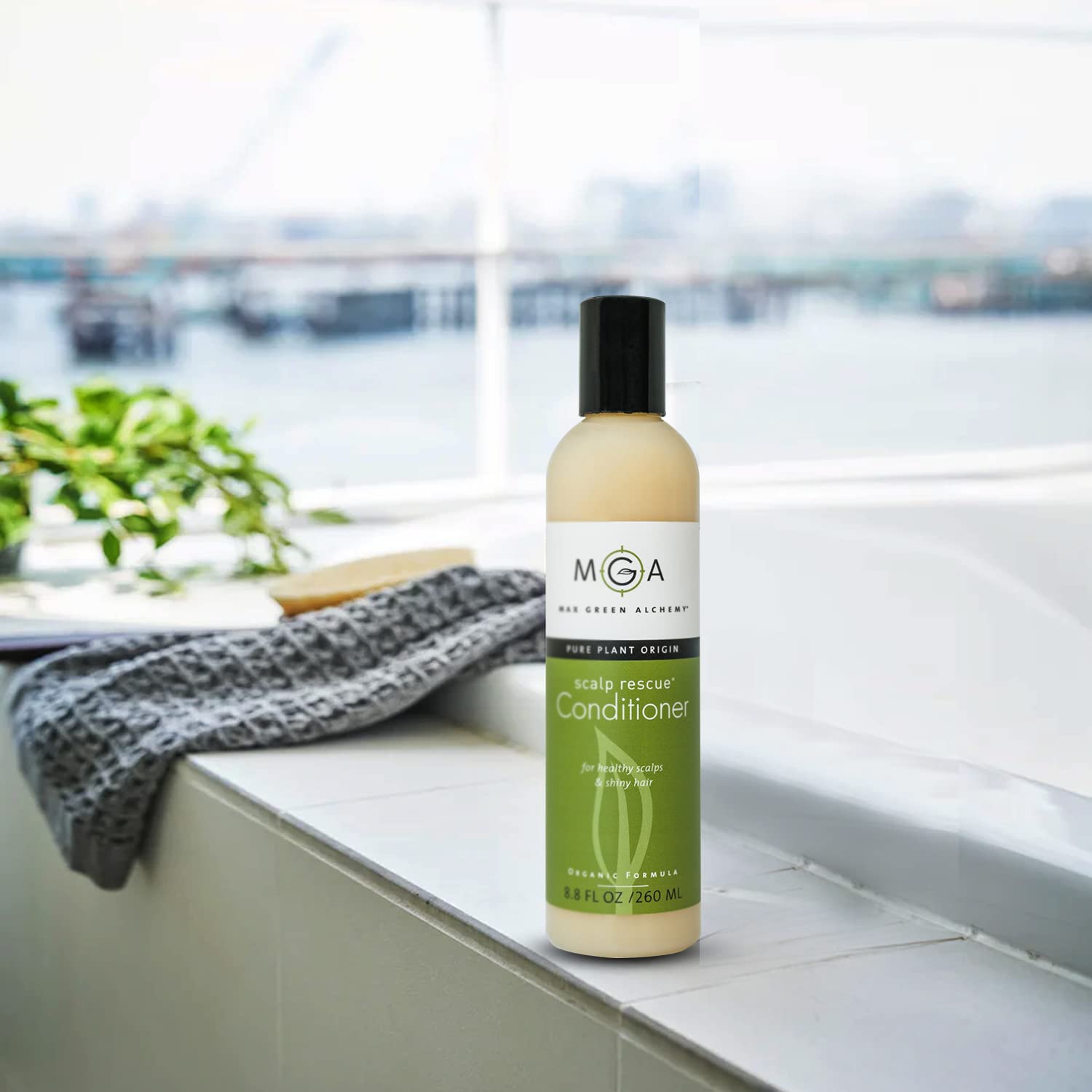 Family-friendly Max Green Alchemy MGA vegan conditioner ideal for all hair types.