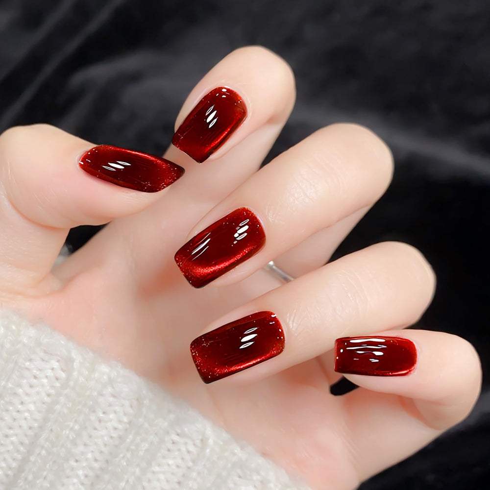 MAYCHAO apply 2-3 thin coats for rich opacity and maximum shimmer.