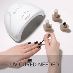 MAYCHAO gel polish brush applying even color on nails.