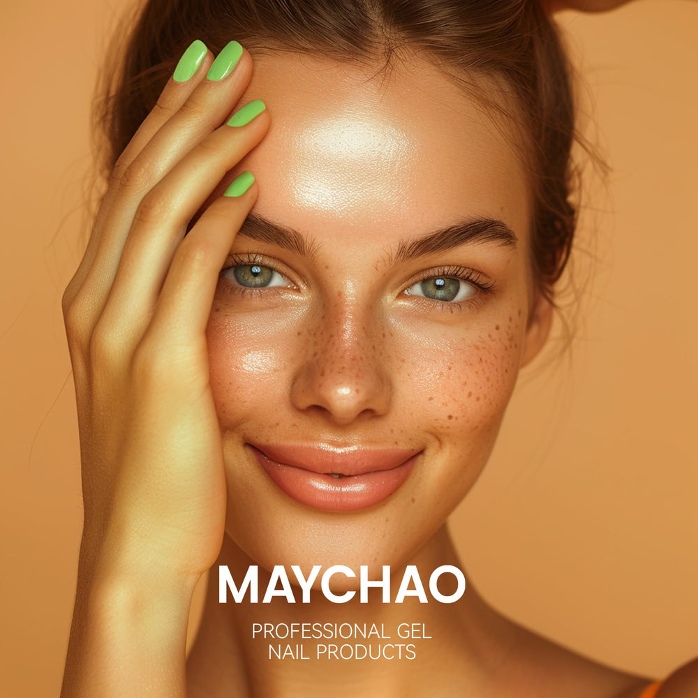 MAYCHAO cap close-up shows smooth finish and glossy shine.